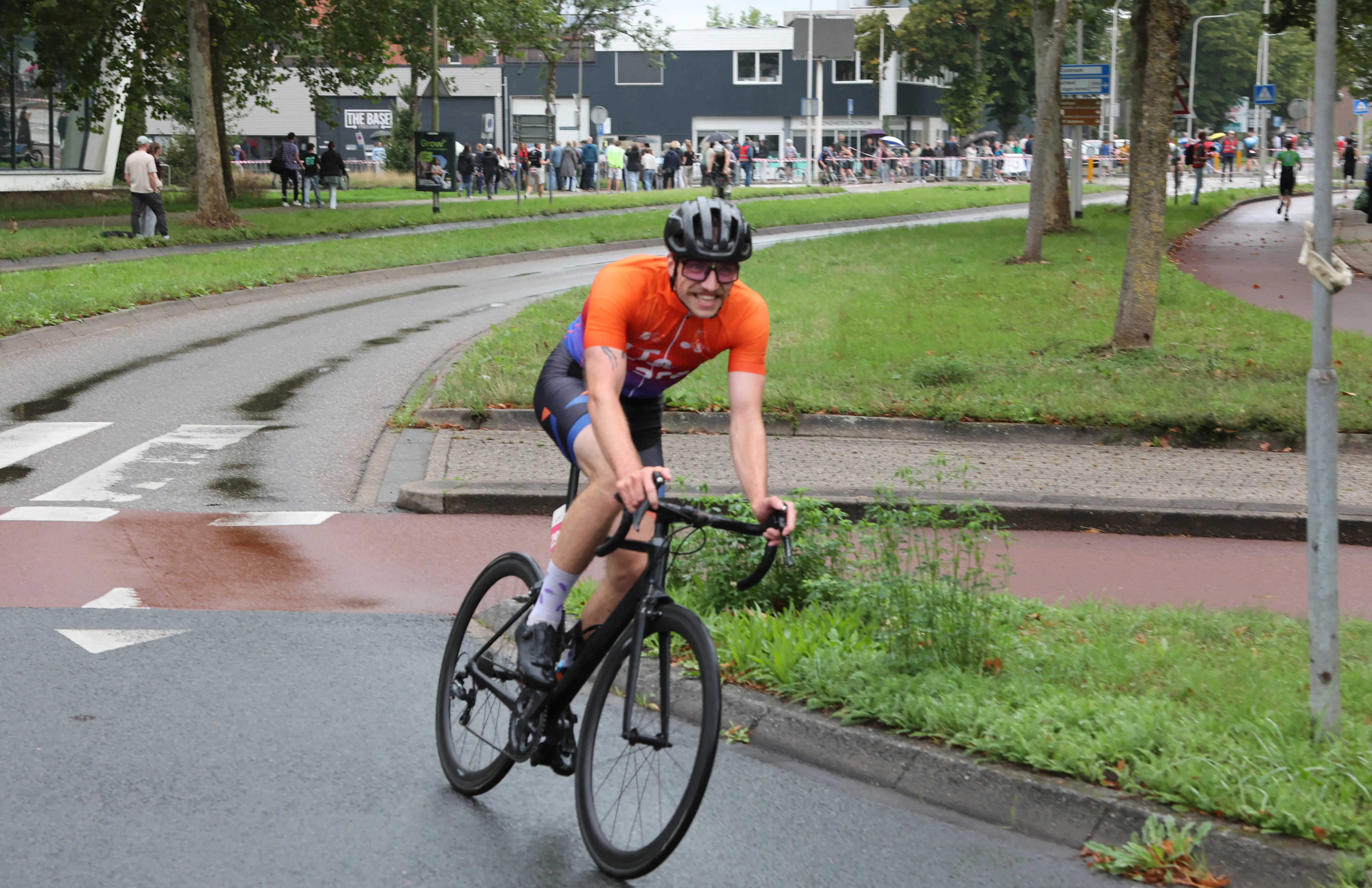 Racing bike